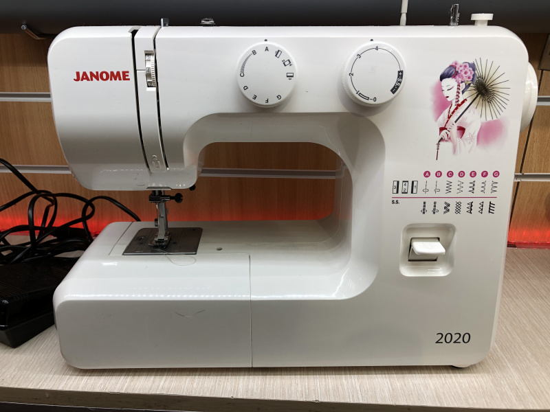 Швейная машина Janome janome 2020