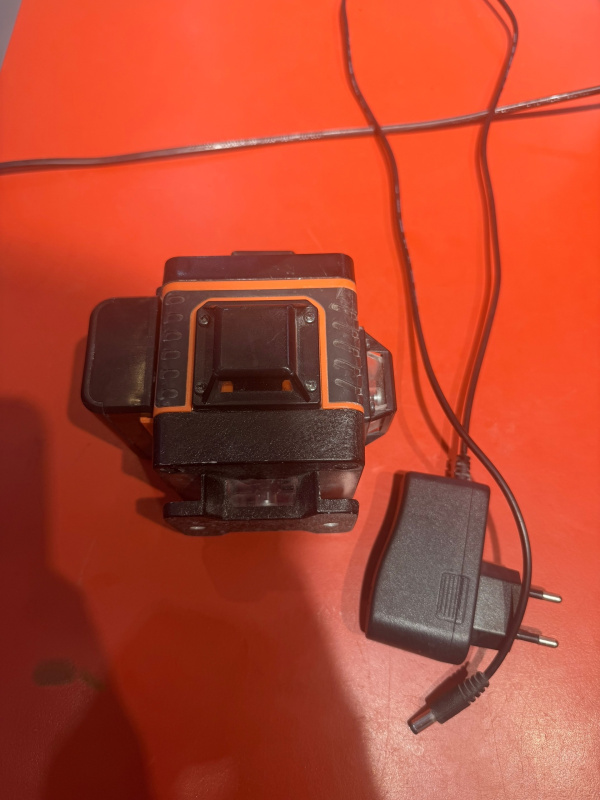 Лазерный уровень Hilda 4D Lser Level