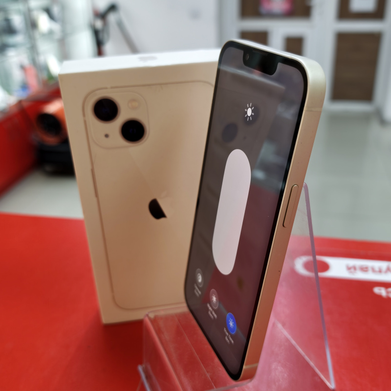 Мобильный телефон Apple iPhone 13