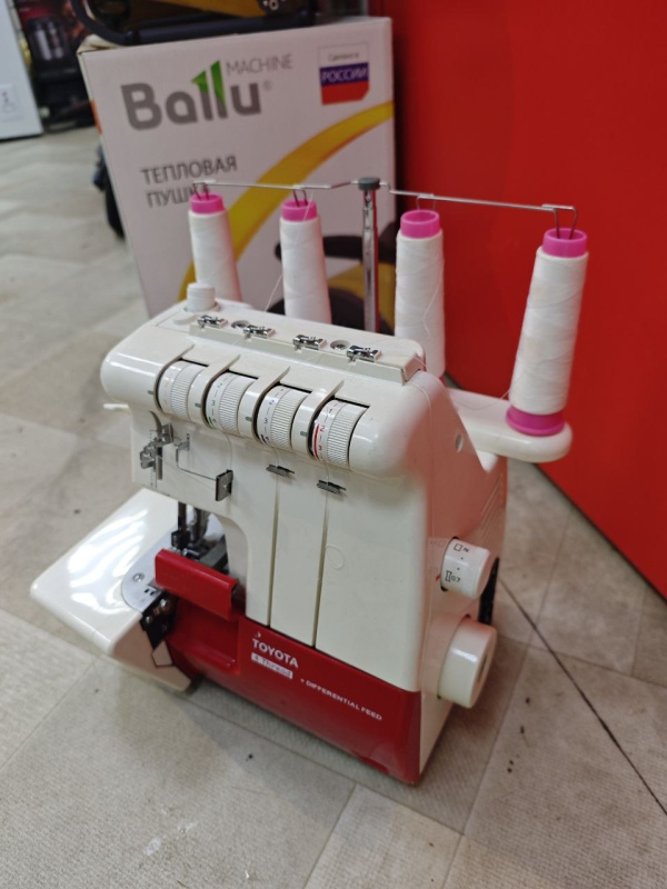 Швейная машина Toyota SLR4D