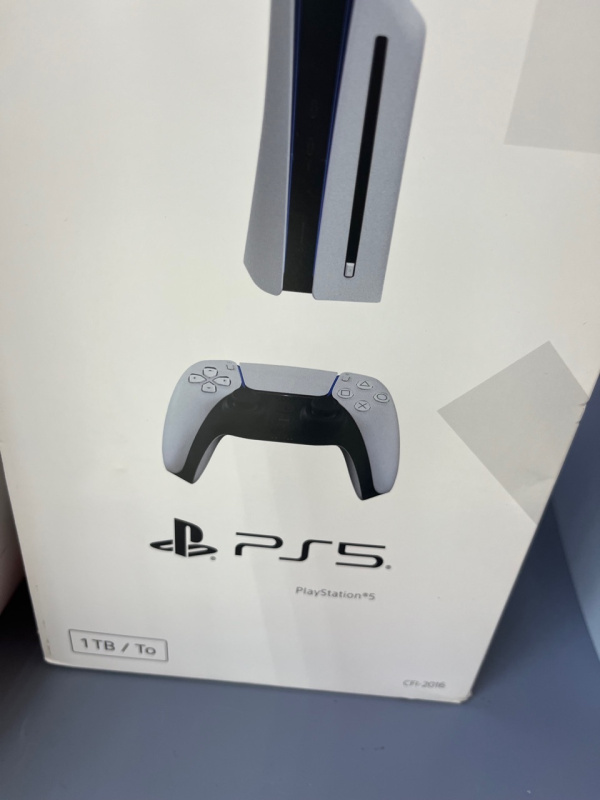 Игровая приставка PlayStation E4490122X13574981